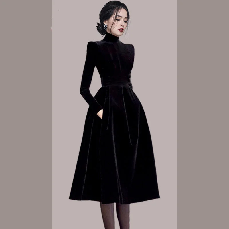 Elegant Velvet Dress Autumn Winter High Collar Women's Fashionable Luxury Dress for Parties And Banquets A-Line Silhouette
Elegant Velvet Dress Autumn Winter High Collar Women's Fashionable Luxury Dress for Parties And Banquets A-Line Silhouette