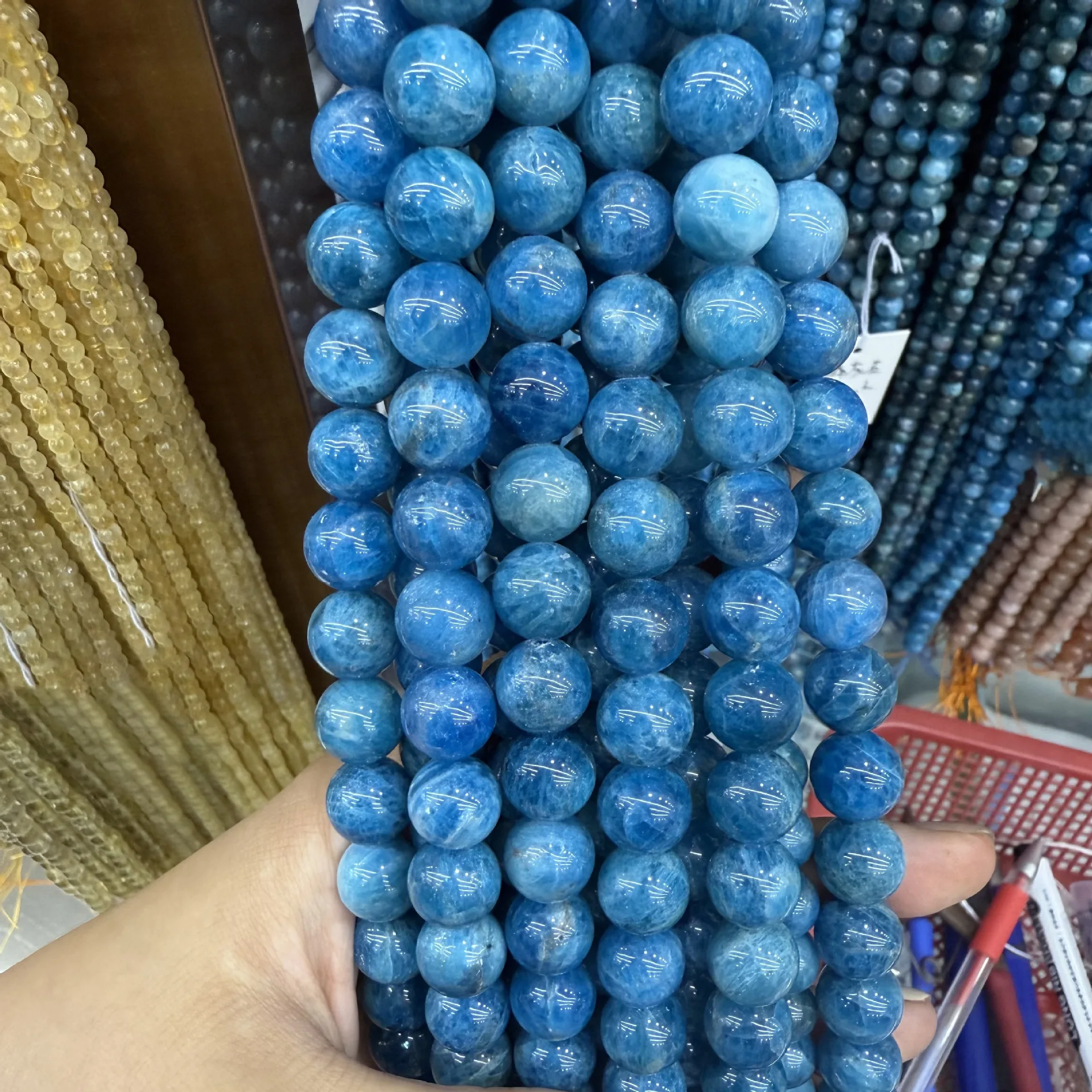 Natural 5A Blue Apatite 6-10mm smooth round loose gem stone beads for jewelry making
Natural 5A Blue Apatite 6-10mm smooth round loose gem stone beads for jewelry making