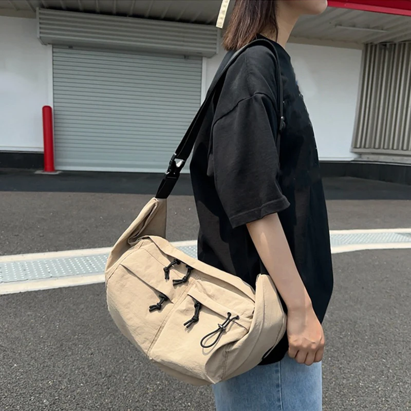 Women Half Moon Shape Crossbody Chest Bag Travel Gym Shoulder Bag Female Large Capacity Tote Solid Men Travel Shopper Handbag
Women Half Moon Shape Crossbody Chest Bag Travel Gym Shoulder Bag Female Large Capacity Tote Solid Men Travel Shopper Handbag