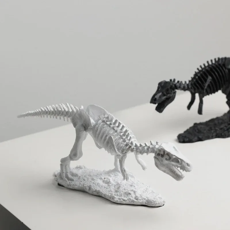 Dinosaur Fossil Skeleton Resin Crafts Hotel Office Living Room Decoration Simulation Decoration Personalized Home Decoration 
Dinosaur Fossil Skeleton Resin Crafts Hotel Office Living Room Decoration Simulation Decoration Personalized Home Decoration