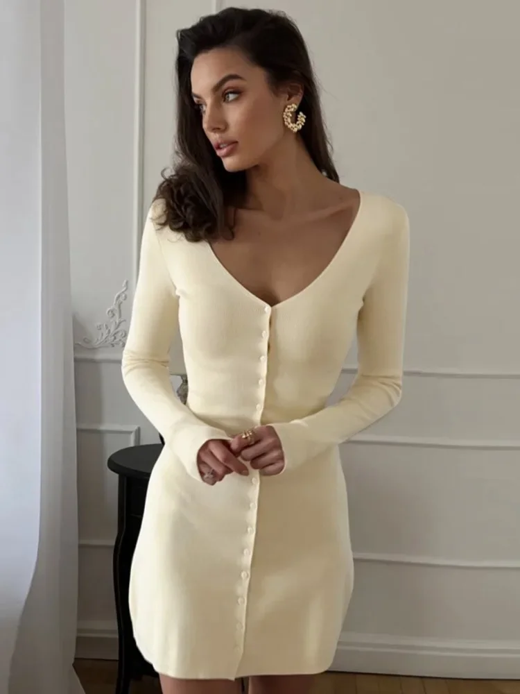 V Neck Long Sleeve Sexy Mini Dress Women Fashion Autumn Winter New Single-breasted High Waist Club Party Dresses
V Neck Long Sleeve Sexy Mini Dress Women Fashion Autumn Winter New Single-breasted High Waist Club Party Dresses