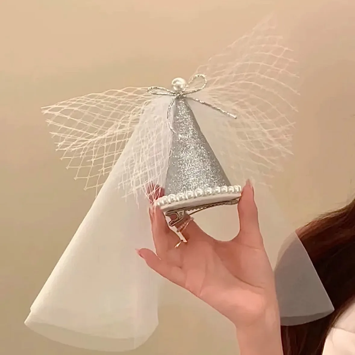 Шляпа для домашних животных, сетчатая лента, заколка для волос, шляпа принцессы на день рождения, реквизит для украшения фотографий, аксессуары для собак для маленьких собак, щенков
Шляпа для домашних животных, сетчатая лента, заколка для волос, шляпа принцессы на день рождения, реквизит для украшения фотографий, аксессуары для собак для маленьких собак, щенков