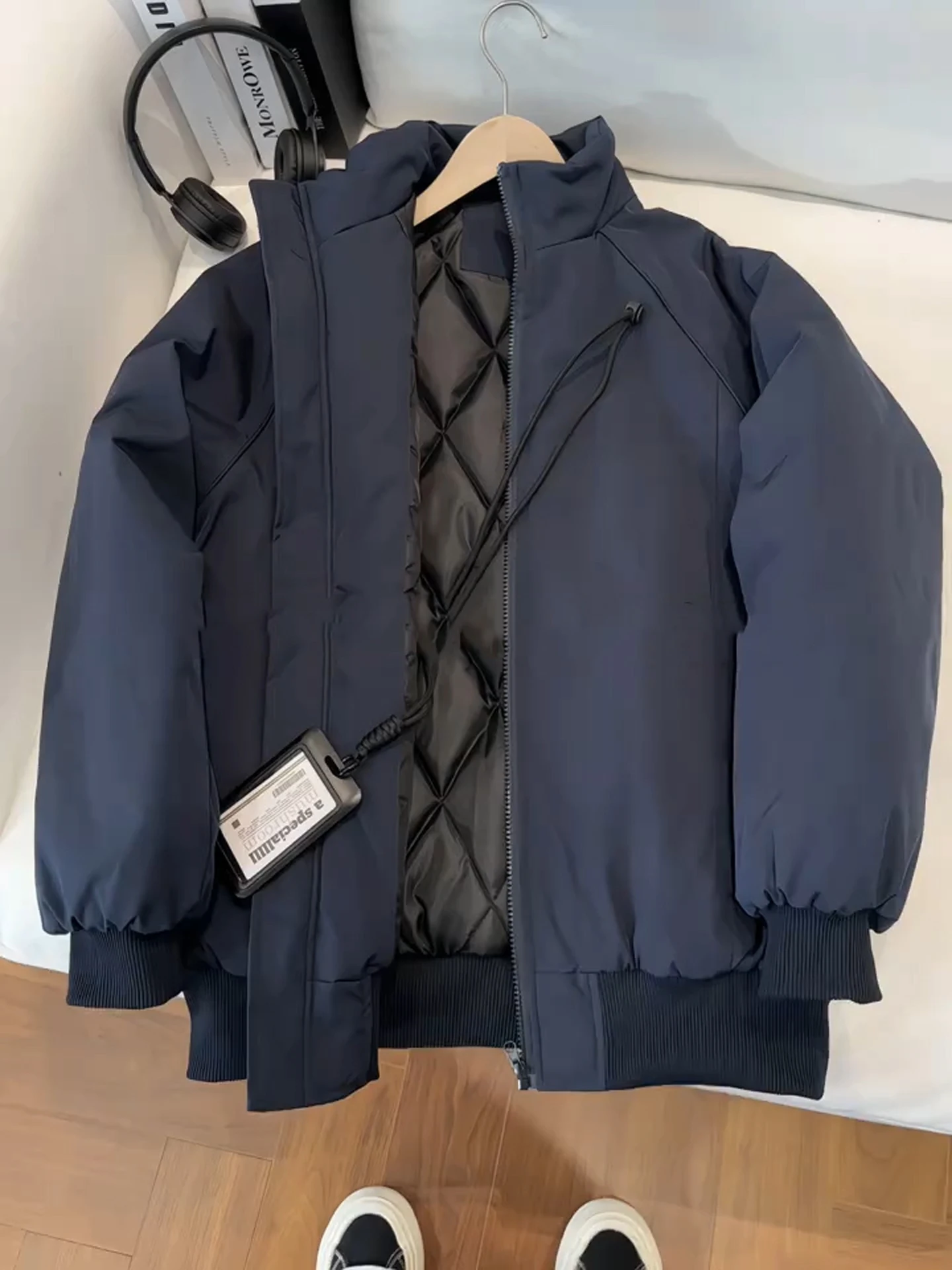 Мужское зимнее пальто Cleanfit из хлопка Jaet Pilot Sle k, синяя футболка с защитой от молодежи, модная подставка, теплая изоляция
Мужское зимнее пальто Cleanfit из хлопка Jaet Pilot Sle k, синяя футболка с защитой от молодежи, модная подставка, теплая изоляция