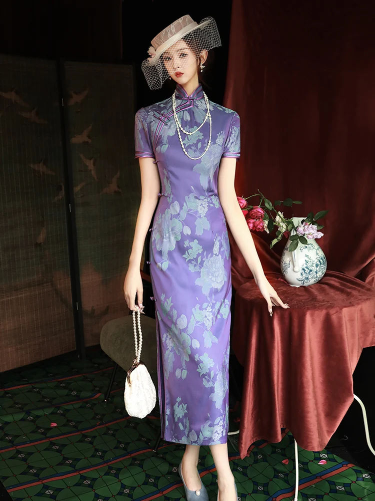 Длинное фиолетовое ципао для молодых девушек, новая китайская версия, повседневное, с низким разрезом, короткий рукав
Длинное фиолетовое ципао для молодых девушек, новая китайская версия, повседневное, с низким разрезом, короткий рукав