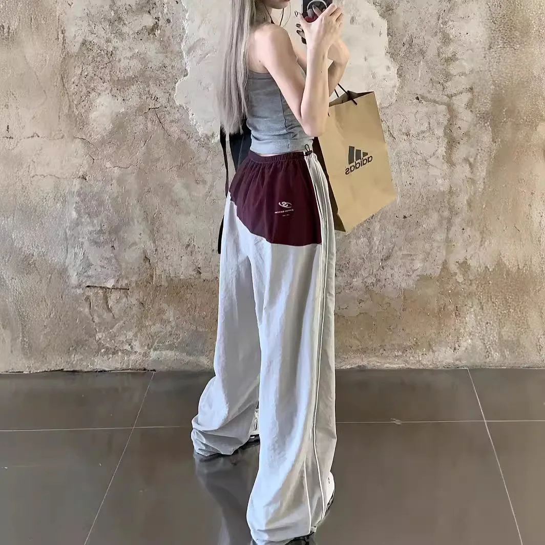 Summer contrasting color splicing sweatpants women's thin quick-drying overalls American loose wide-leg pants mopping
Summer contrasting color splicing sweatpants women's thin quick-drying overalls American loose wide-leg pants mopping
