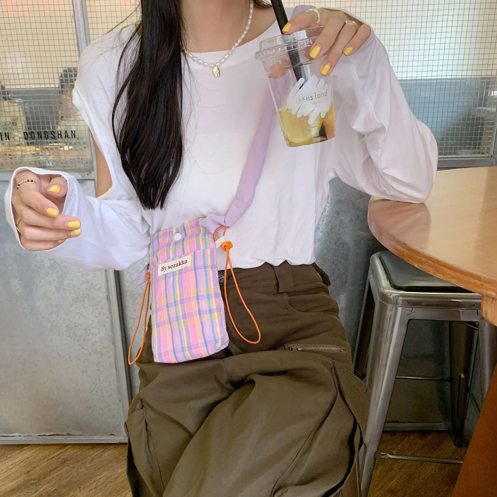 Корейские сумки через плечо для женщин, сумка для мобильного телефона, маленькая сумка на плечо, чехол для телефона, сумка для наушников, кабель для передачи данных, кошелек для монет
Корейские сумки через плечо для женщин, сумка для мобильного телефона, маленькая сумка на плечо, чехол для телефона, сумка для наушников, кабель для передачи данных, кошелек для монет