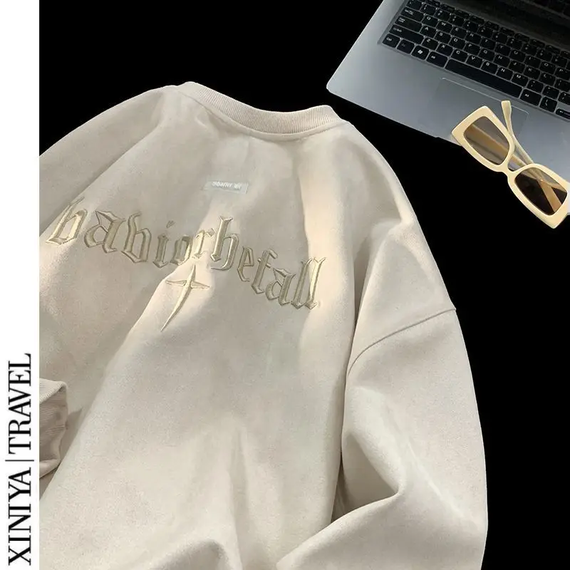 Suede round neck sweatshirt men's spring and autumn American style heavyweight trendy brand embroidered top style loose jacket
Suede round neck sweatshirt men's spring and autumn American style heavyweight trendy brand embroidered top style loose jacket
