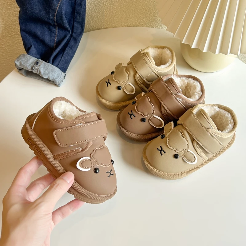 Новинка 2023 года, модная обувь для девочек с милыми героями мультфильмов, универсальные детские кроссовки, зимняя модная обувь для мальчиков, флисовая простая детская прогулочная обувь до щиколотки 
Новинка 2023 года, модная обувь для девочек с милыми героями мультфильмов, универсальные детские кроссовки, зимняя модная обувь для мальчиков, флисовая простая детская прогулочная обувь до щиколотки