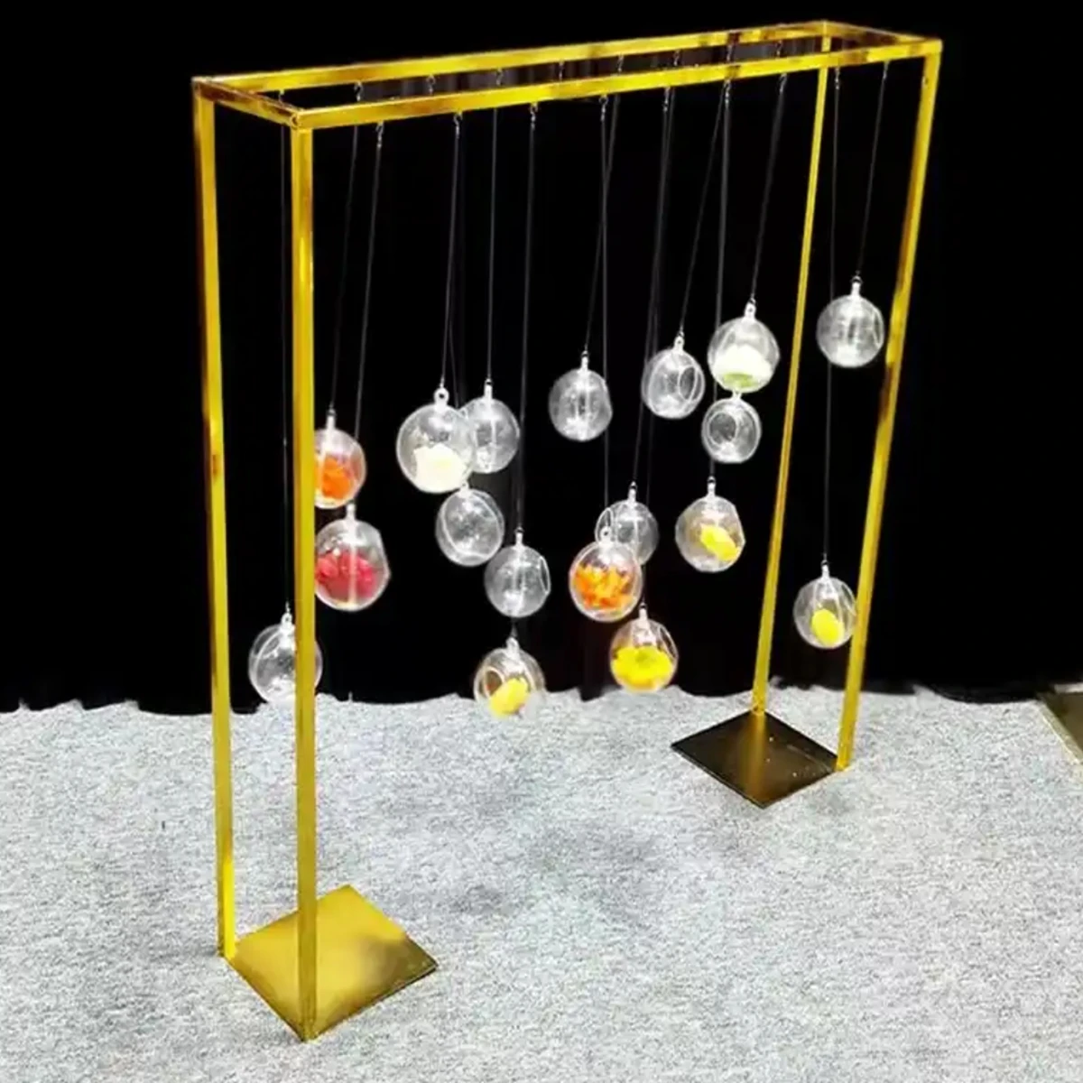 6pcs)table centerpiece decoration with acrylic ball pendant modern wedding flower stand decor
6pcs)table centerpiece decoration with acrylic ball pendant modern wedding flower stand decor