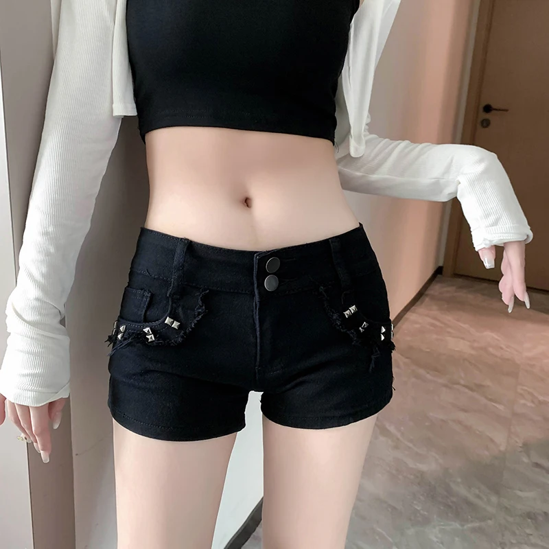 American Retro Low Waist Denim Shorts Women Summer Skinny Wrap Hip Rivet Trendy Sexy Girl Short Pants Frayed Edge Elastic Shorts
American Retro Low Waist Denim Shorts Women Summer Skinny Wrap Hip Rivet Trendy Sexy Girl Short Pants Frayed Edge Elastic Shorts