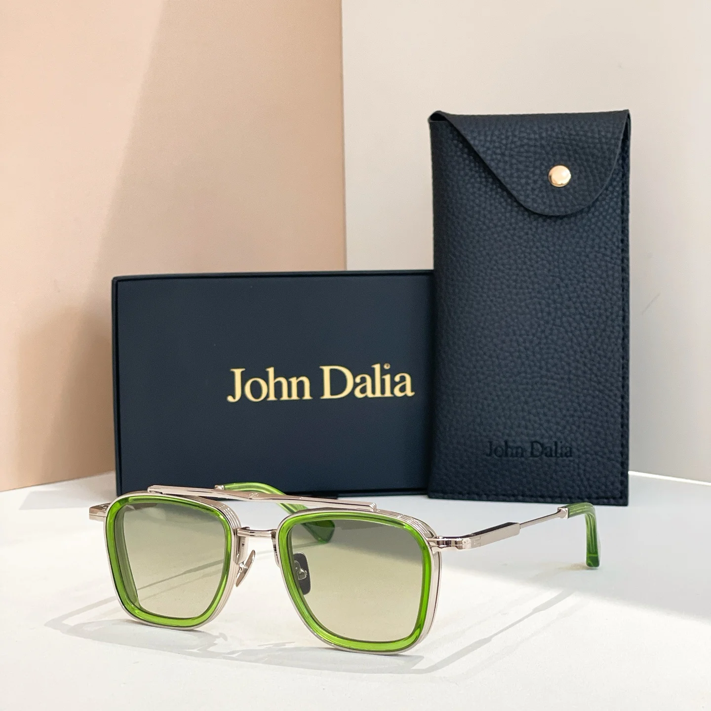 Original For JOHN DALIA JD BRAD Premium Classic Vintage Men Sunglasses Trendy Luxury Designer Polarized Women Couple Eyewear
Original For JOHN DALIA JD BRAD Premium Classic Vintage Men Sunglasses Trendy Luxury Designer Polarized Women Couple Eyewear