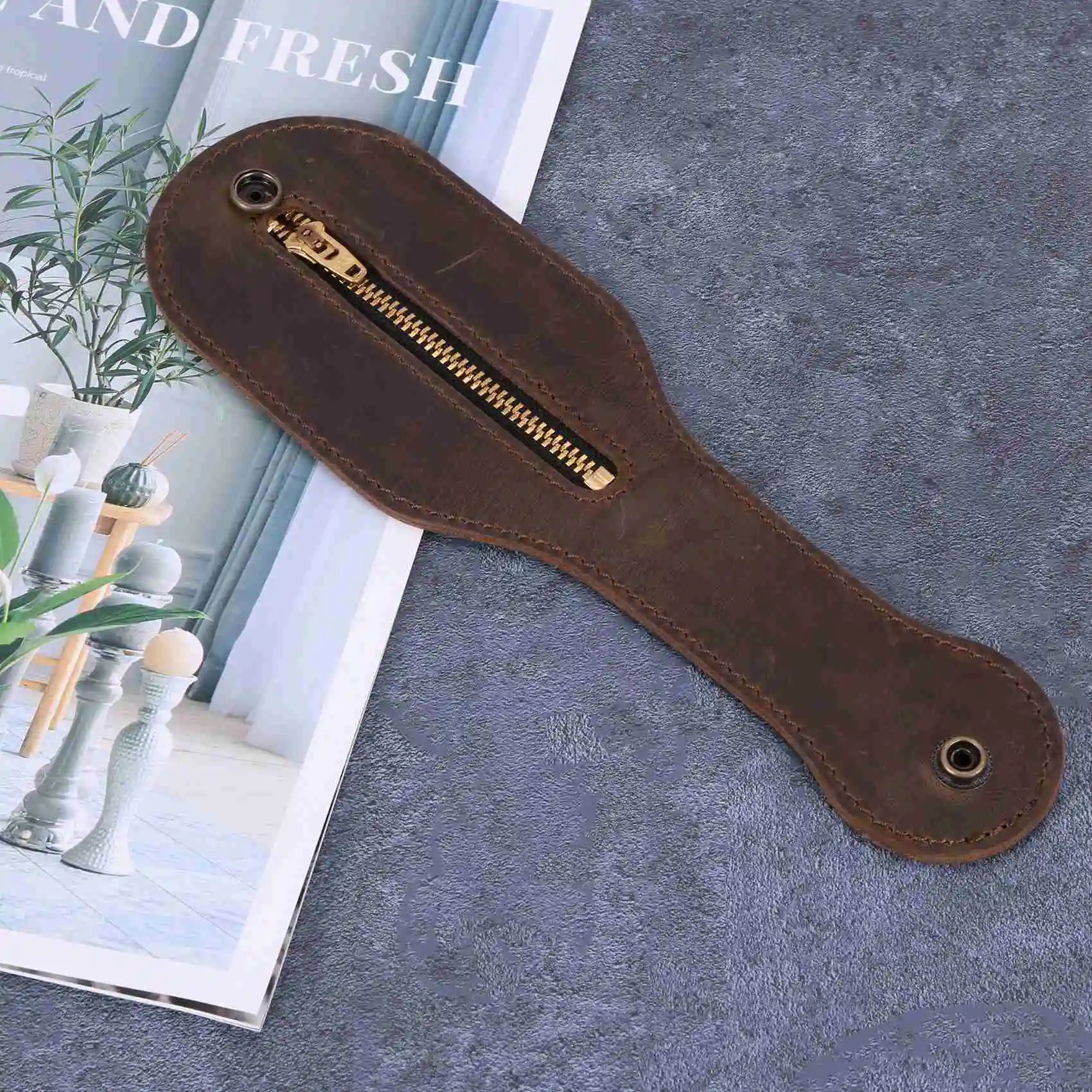 HLES New Leather Racket Boston Coin Coin Pocket Thick Leather Men and Women Multi-Functional Edc Storage
HLES New Leather Racket Boston Coin Coin Pocket Thick Leather Men and Women Multi-Functional Edc Storage