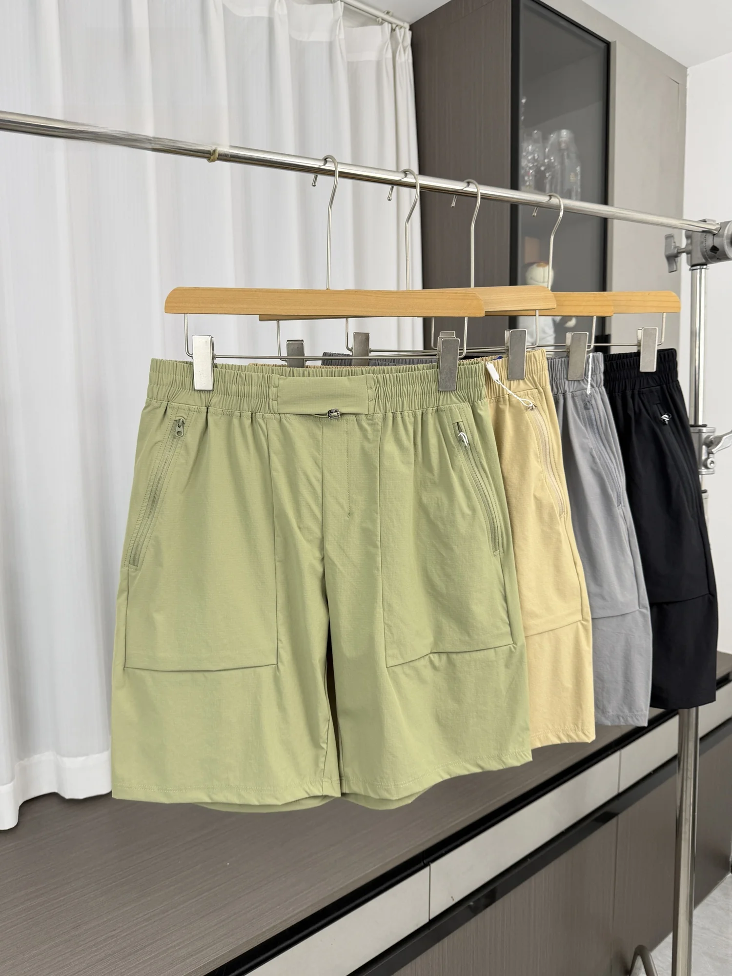 Breathable Skin-Friendly Men's Outdoor Sports Shorts Quick-Drying Elastic Casual Summer Shorts Comfortable Stretchy Sweat-Wic...
Breathable Skin-Friendly Men's Outdoor Sports Shorts Quick-Drying Elastic Casual Summer Shorts Comfortable Stretchy Sweat-Wic...