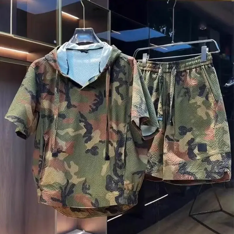 Summer Sports Hooded T-shirt Shorts Suit Couples Loose Casual High Street Personalized Tops Five-point Pants Male Clothes
Summer Sports Hooded T-shirt Shorts Suit Couples Loose Casual High Street Personalized Tops Five-point Pants Male Clothes
