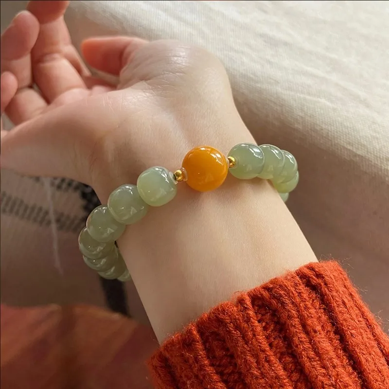 Natural Hetian Jade Bracelet with Clear Water Old Type Beads and Amber Single Circle Bracelet for Men and Women Gifts
Natural Hetian Jade Bracelet with Clear Water Old Type Beads and Amber Single Circle Bracelet for Men and Women Gifts