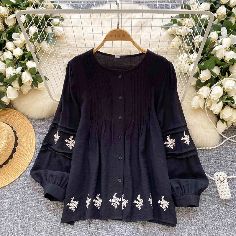 Women‘s Spring Blouse French Round Neck Embroidered Pleated Design Long Sleeved Shirt Button Loose Versatile Casual Top BL137
Women‘s Spring Blouse French Round Neck Embroidered Pleated Design Long Sleeved Shirt Button Loose Versatile Casual Top BL137