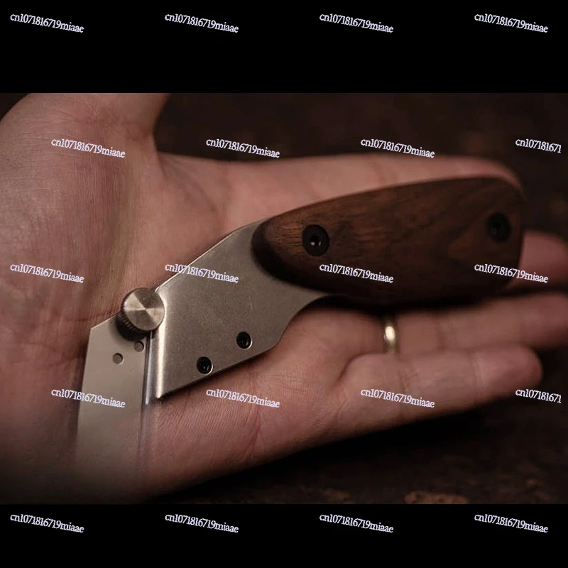 Трапециевидный кожаный нож, ручная работа, для изделий из кожи, рукоять из черного ореха, без вибрации, без деформации
Трапециевидный кожаный нож, ручная работа, для изделий из кожи, рукоять из черного ореха, без вибрации, без деформации