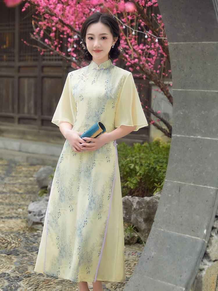 Новое весеннее платье 2025 года свободного кроя с цветочным принтом Dr Young Sle: удобное, повседневное, стройнящее, в китайском стиле, длинное ципао D
Новое весеннее платье 2025 года свободного кроя с цветочным принтом Dr Young Sle: удобное, повседневное, стройнящее, в китайском стиле, длинное ципао D