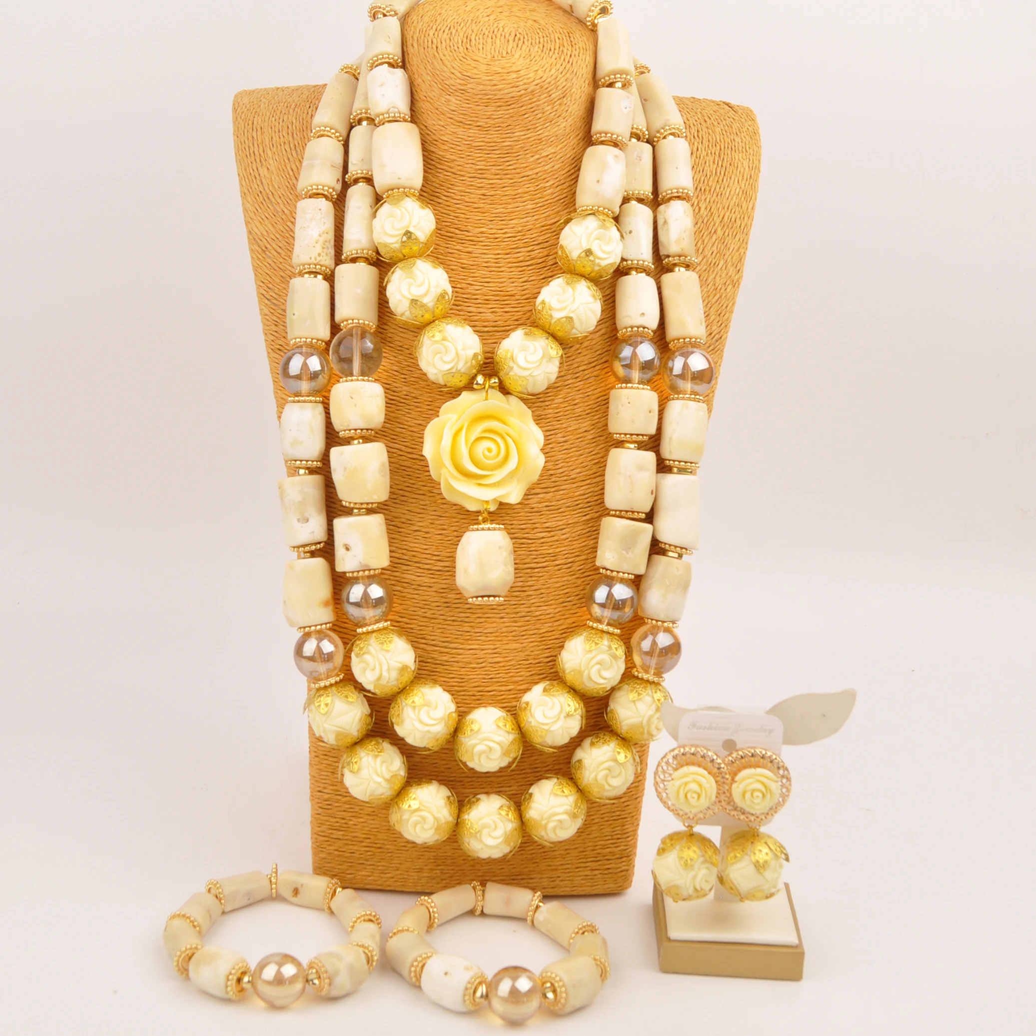 Nigerian Bride Coral Bead Necklace African Wedding Bridal Jewelry Sets 
Nigerian Bride Coral Bead Necklace African Wedding Bridal Jewelry Sets