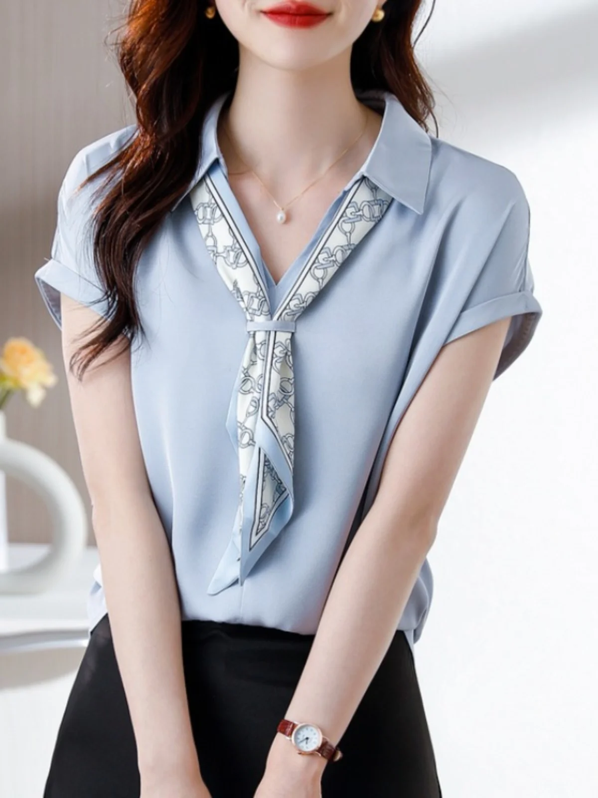 Женская атласная блузка Ele Satin: модный летний шифоновый топ с принтом, прямой крой, короткий рукав, профессиональный стиль
Женская атласная блузка Ele Satin: модный летний шифоновый топ с принтом, прямой крой, короткий рукав, профессиональный стиль