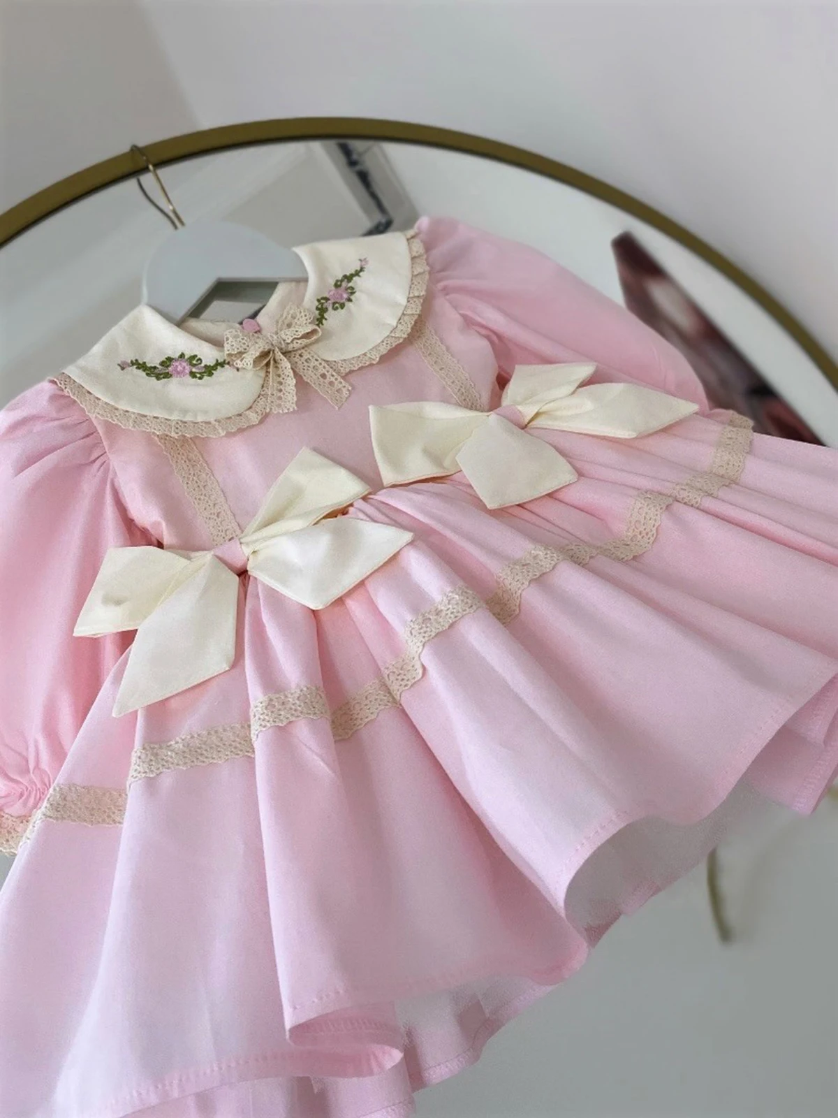Spring Autumn Girls Flower Embroidery Collar Bow Lace Pink Dress For Casual Party Birthday Wedding Photography
Spring Autumn Girls Flower Embroidery Collar Bow Lace Pink Dress For Casual Party Birthday Wedding Photography