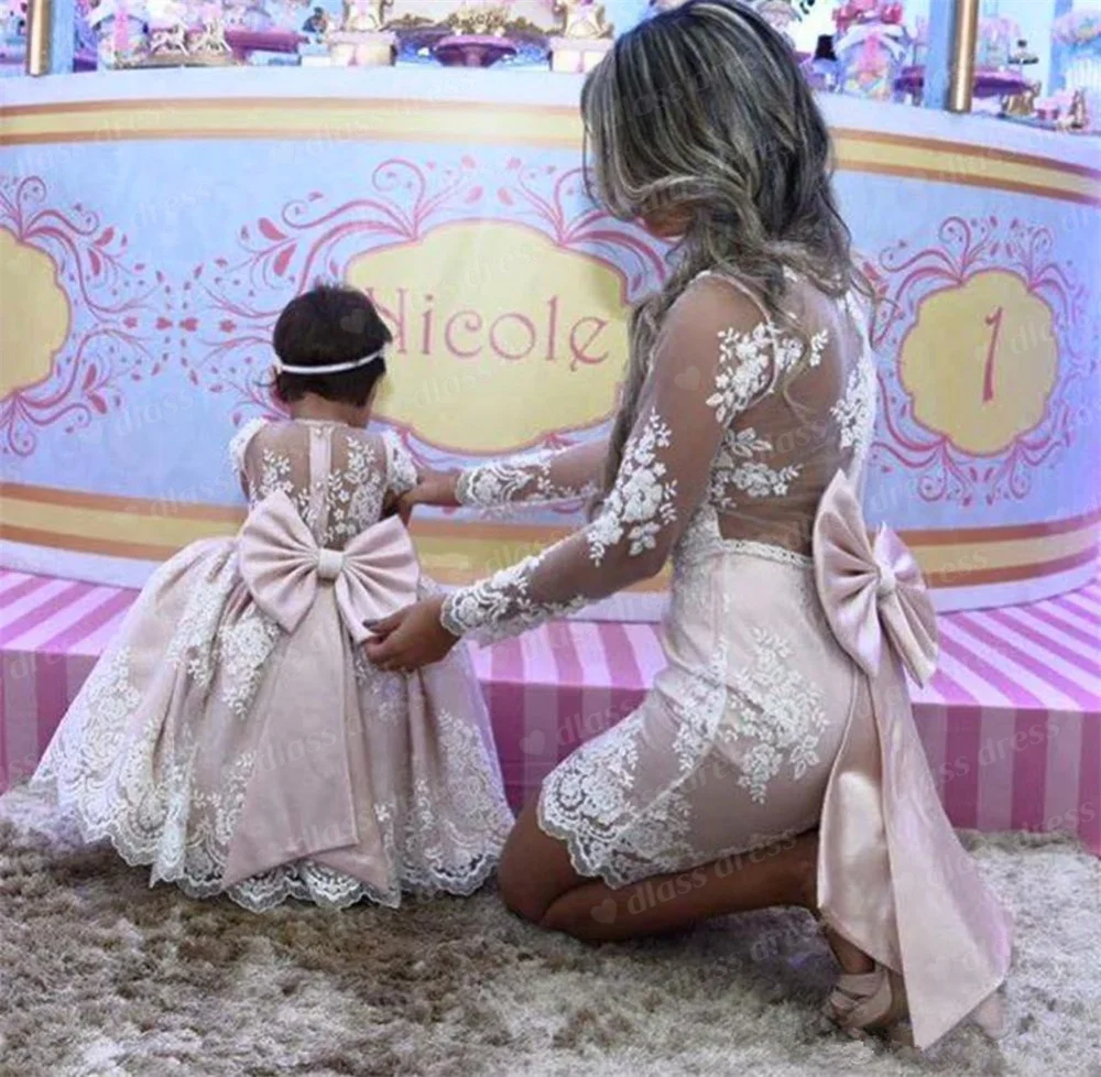 Sweet Daughter Princess Pink Lace Flower Girl Dresses Lovely Long Sleeves Mother Of Bride With Big Bow Formal Party Ball Gowns
Sweet Daughter Princess Pink Lace Flower Girl Dresses Lovely Long Sleeves Mother Of Bride With Big Bow Formal Party Ball Gowns