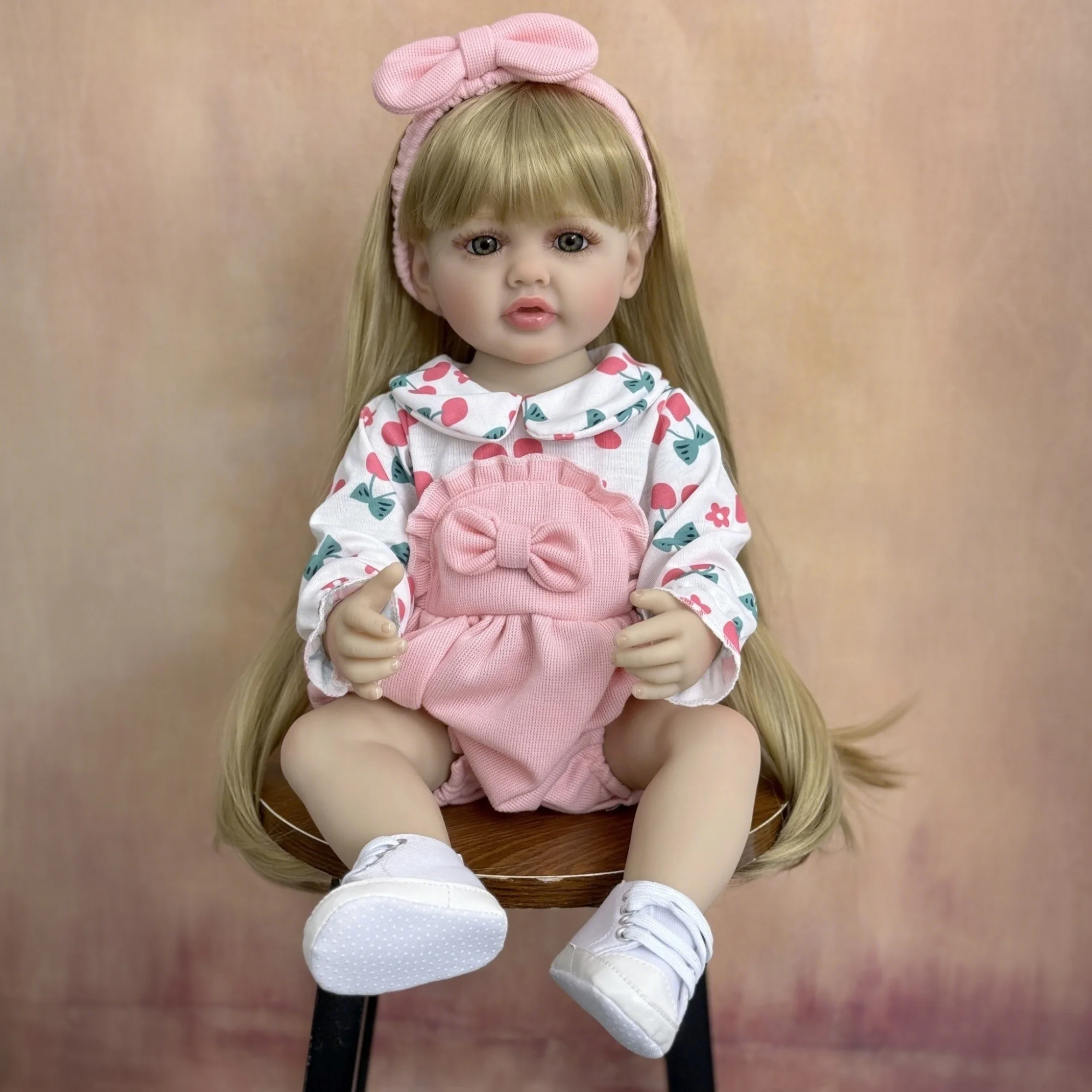 BZDOLL 55cm 22inch Blonde Princess Reborn Doll, Full Soft Vinyl Body, Lifelike Design, Bath Play Toy, Kids Christmas Gift
BZDOLL 55cm 22inch Blonde Princess Reborn Doll, Full Soft Vinyl Body, Lifelike Design, Bath Play Toy, Kids Christmas Gift