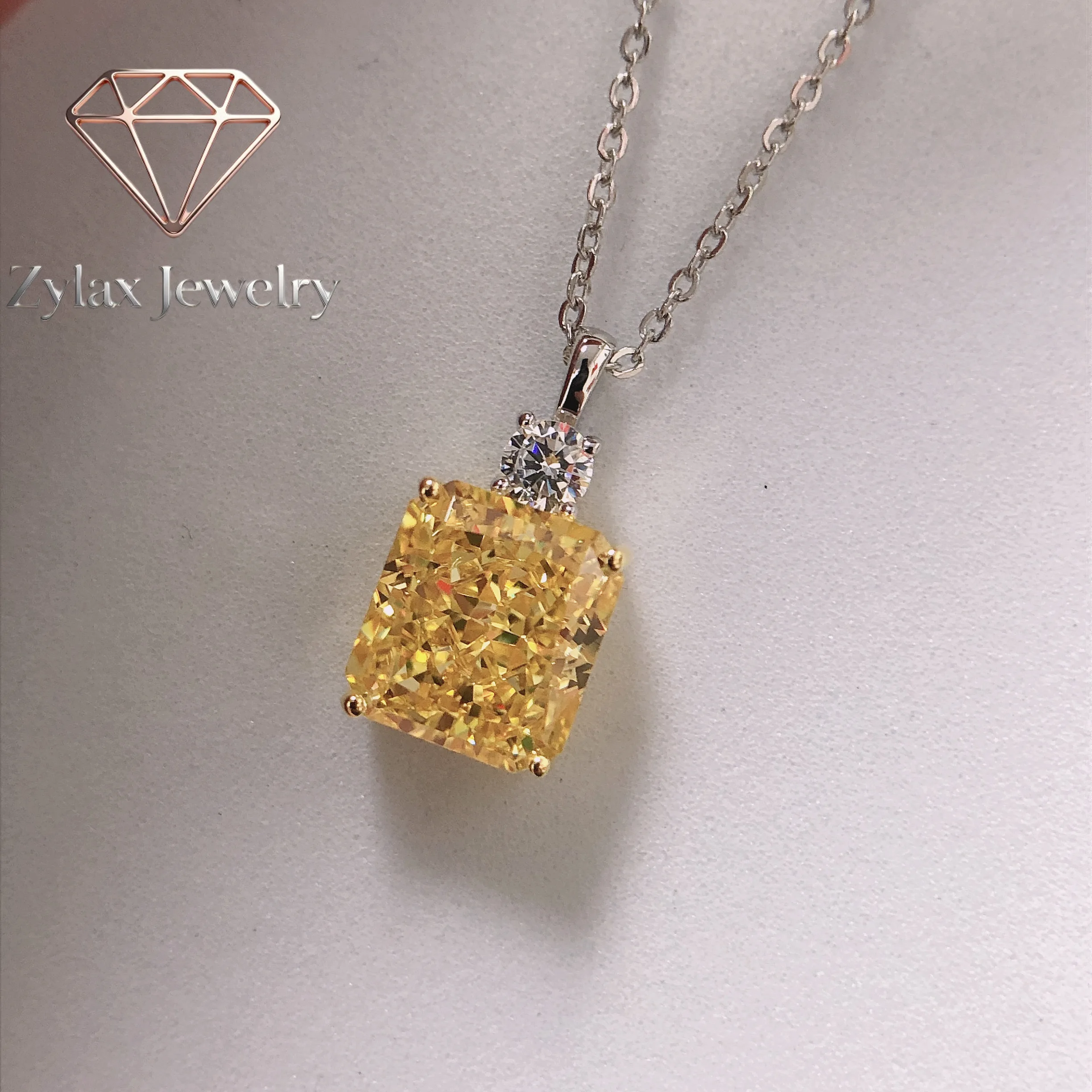 Zylax Jewelry AU585 Glitter 4.5Ct Radiant Cut Yellow Diamond Pendant for Women Luxury Quality 14K White Gold Wedding Pendant Nec
Zylax Jewelry AU585 Glitter 4.5Ct Radiant Cut Yellow Diamond Pendant for Women Luxury Quality 14K White Gold Wedding Pendant Nec