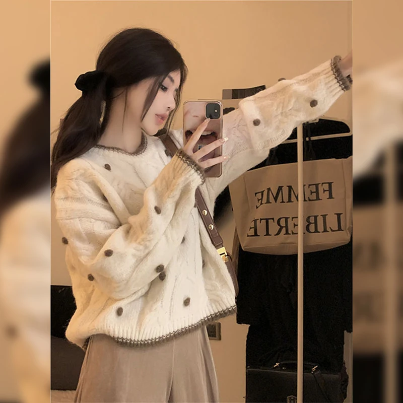 Korean Women's Knitted Sweater Round Neck Pullover Top Women's Pullover Autumn And Winter Jumper
Korean Women's Knitted Sweater Round Neck Pullover Top Women's Pullover Autumn And Winter Jumper