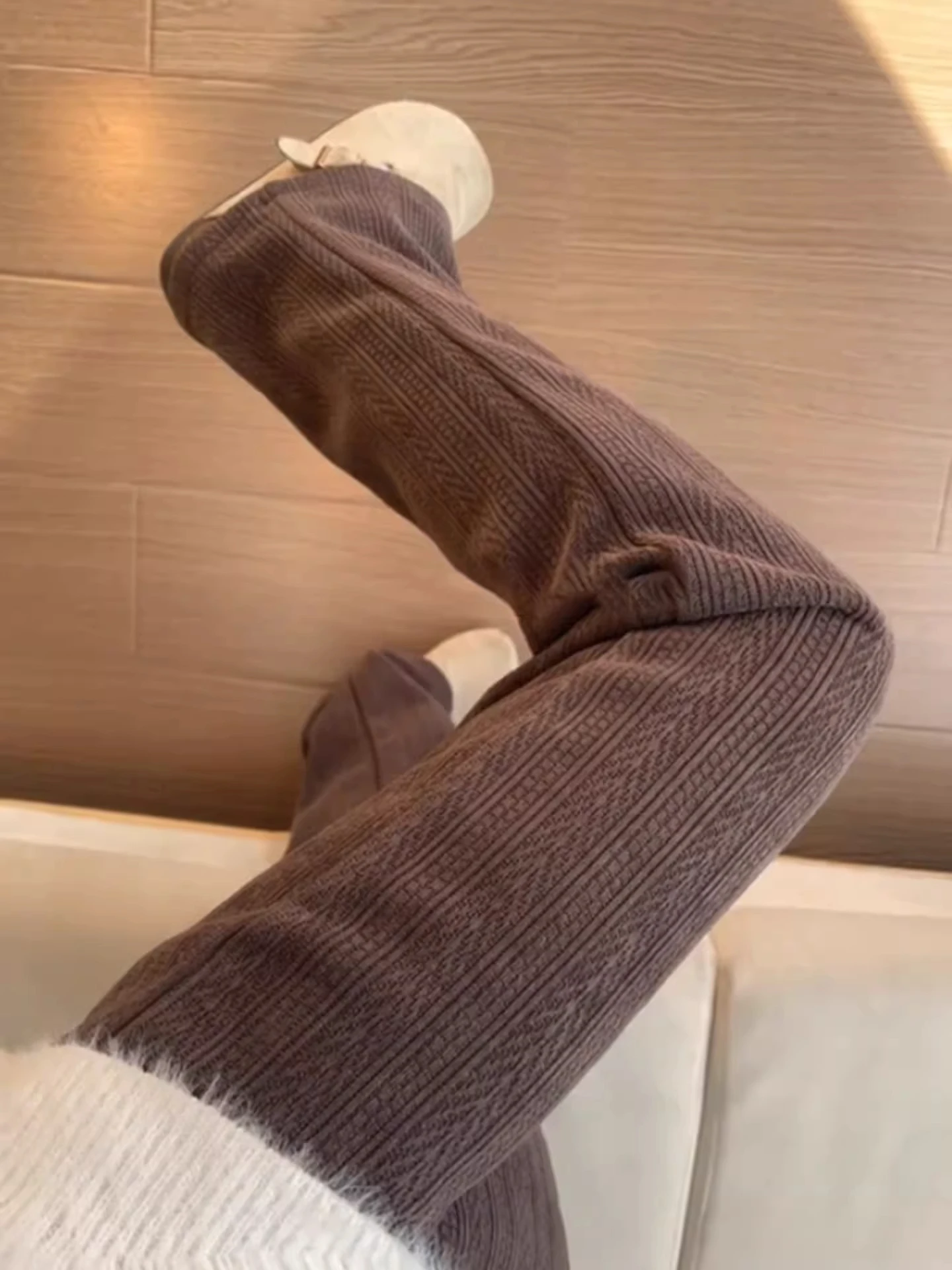 Men's Winter Fce Lined Trousers Brown Wheat Pattern Loose Fit Straight Leg Casual Pants Durable Knitted Polyester Fiber
Men's Winter Fce Lined Trousers Brown Wheat Pattern Loose Fit Straight Leg Casual Pants Durable Knitted Polyester Fiber