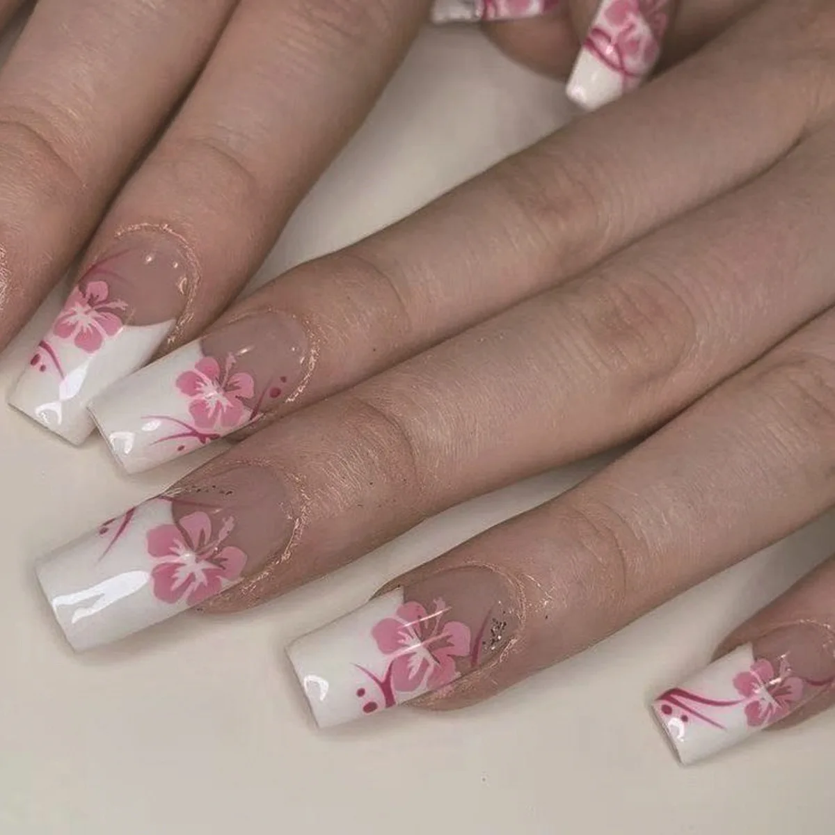 Mid-length Coffin Fake Nails 24Pcs White French Tip Ballerina Press On Nail Pink/White Flower Printed Spring/Summer DIY Manicure
Mid-length Coffin Fake Nails 24Pcs White French Tip Ballerina Press On Nail Pink/White Flower Printed Spring/Summer DIY Manicure