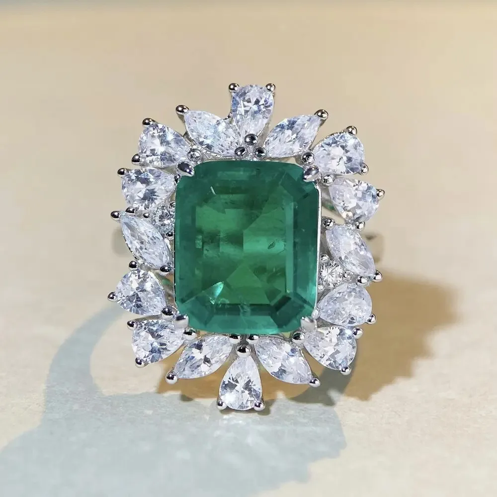Kryos Jewelry Luxury Solid Platinum PT950 Women's Emerald Diamond Ring Square Bag Luxury Full Set Moissanite Diamond Ring
Kryos Jewelry Luxury Solid Platinum PT950 Women's Emerald Diamond Ring Square Bag Luxury Full Set Moissanite Diamond Ring