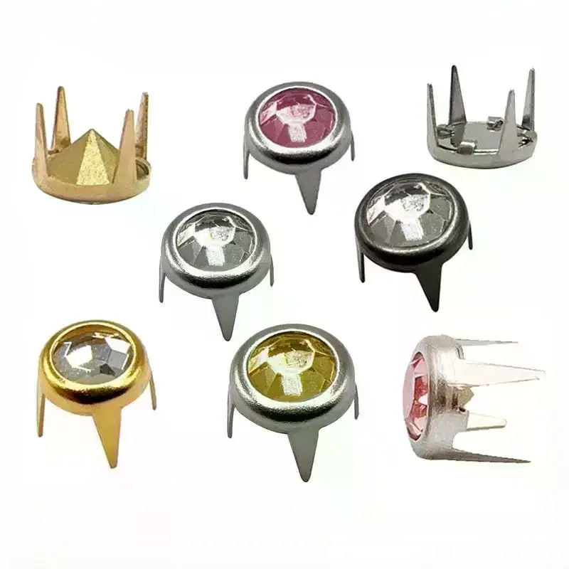 50Pcs Rhinestone Rivets Crystal Studs Spot Spikes Nailhead Fashion DIY Leather Craft For Shoes Clothing Bag Parts Decoration
50Pcs Rhinestone Rivets Crystal Studs Spot Spikes Nailhead Fashion DIY Leather Craft For Shoes Clothing Bag Parts Decoration