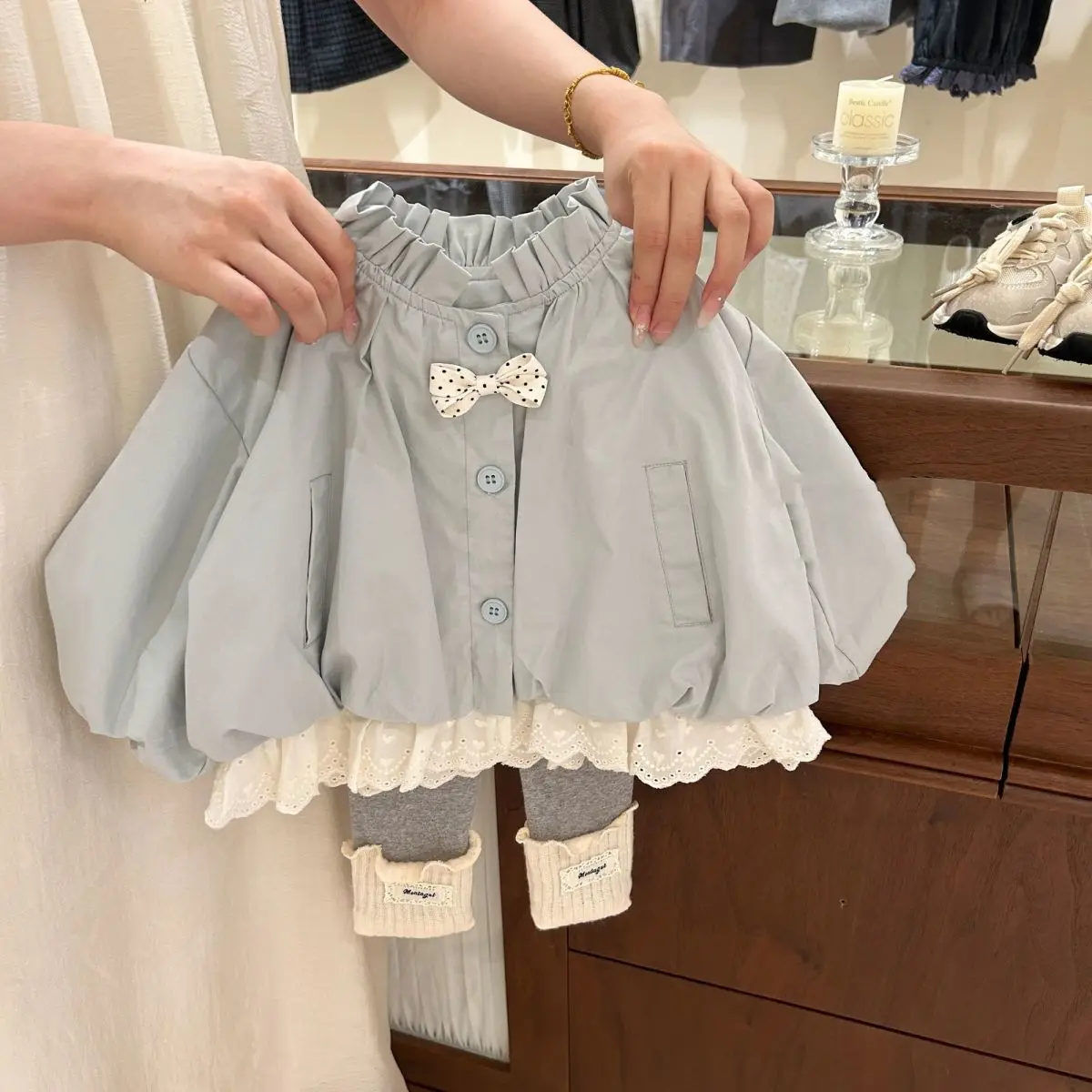 Girls' Windbreaker Coat Spring and Autumn New Style Korean Edition Children's Baby Lace Coat+leggings 2-piece Set
Girls' Windbreaker Coat Spring and Autumn New Style Korean Edition Children's Baby Lace Coat+leggings 2-piece Set