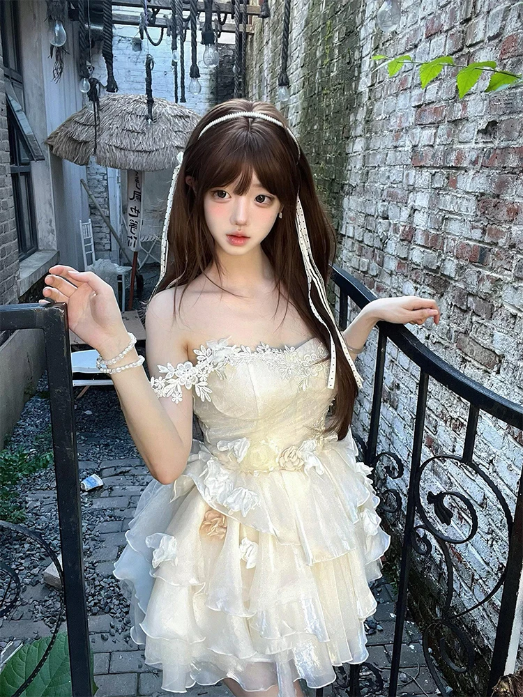 SYJ ujia Sweet Princ Sle Lace Me Strapl Puffy Skirt Dr Women's High Waist A-Line Casual Fit Casual Wear
SYJ ujia Sweet Princ Sle Lace Me Strapl Puffy Skirt Dr Women's High Waist A-Line Casual Fit Casual Wear