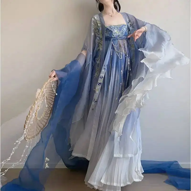new adult performance gown Blue women's embroidery Hanfu Chinese traditional style round neck robe girl spring and summer
new adult performance gown Blue women's embroidery Hanfu Chinese traditional style round neck robe girl spring and summer
