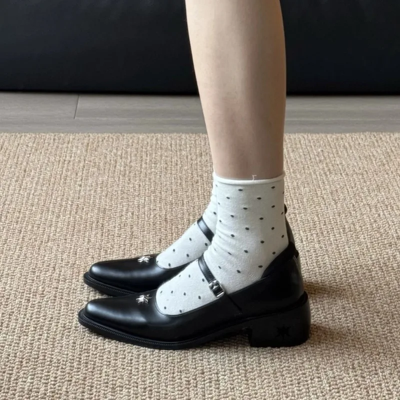 2026new British Luxury Designer Shoes Round Toe Shallow Mouth Mary Jane Shoes for Women,retro Thick Heel Leather Shoes for Women
2026new British Luxury Designer Shoes Round Toe Shallow Mouth Mary Jane Shoes for Women,retro Thick Heel Leather Shoes for Women