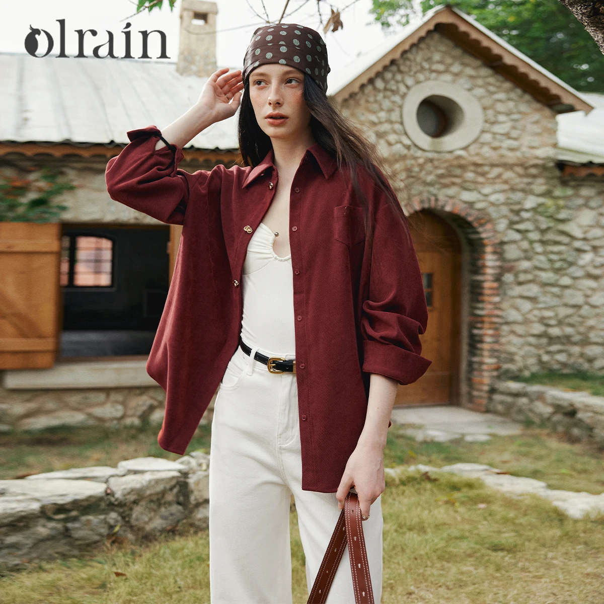 OLrain Red Corduroy Shirt Vintage 2026 Spring French Style Turn-Down Collar Tops Oversized Long Sleeve Female Blouse O58CC003059
OLrain Red Corduroy Shirt Vintage 2026 Spring French Style Turn-Down Collar Tops Oversized Long Sleeve Female Blouse O58CC003059
