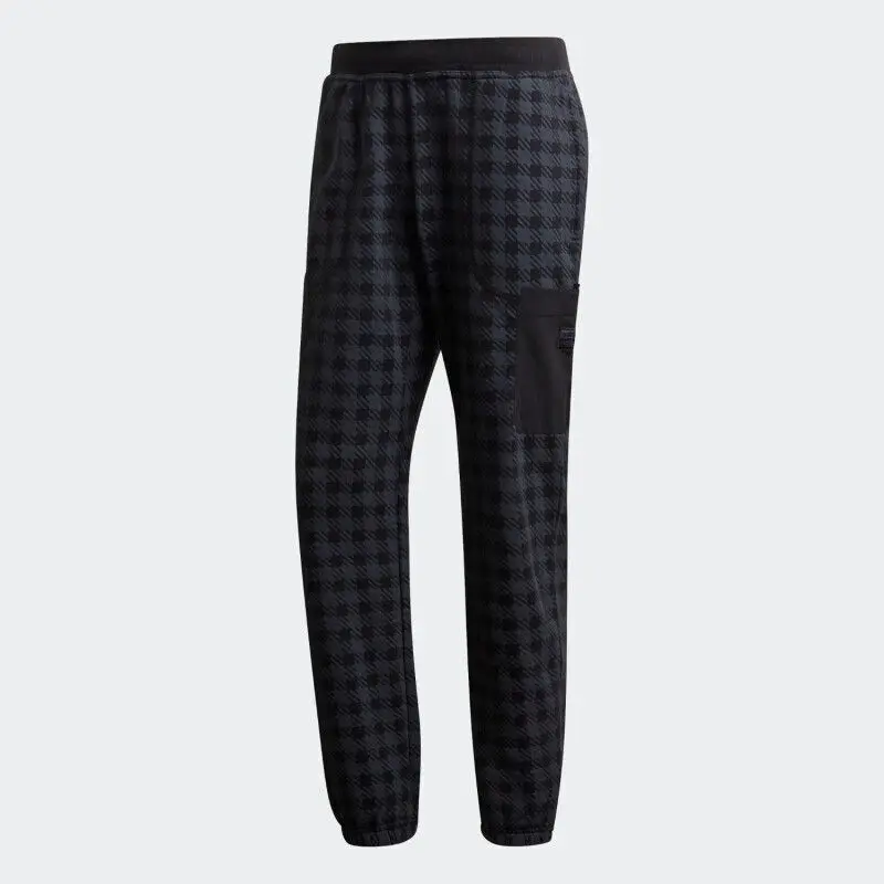 Adidas Men's Houndstooth Patterned Track Pants with Black Pocket Inserts for Casual and Sports Wear
Adidas Men's Houndstooth Patterned Track Pants with Black Pocket Inserts for Casual and Sports Wear