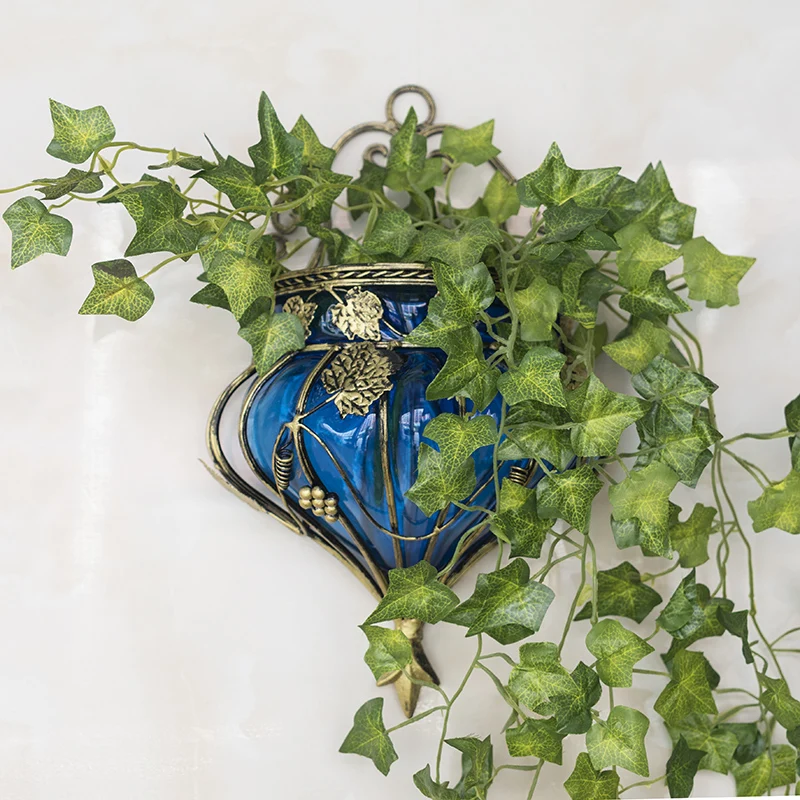 American retro wrought iron wall decoration, wall hanging artificially blown glass vase, wall hanging decoration green, hydropon
American retro wrought iron wall decoration, wall hanging artificially blown glass vase, wall hanging decoration green, hydropon