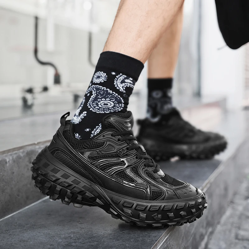 Classic casual sports shoes with all-in-one fashion, comfortable thick-soled tire shoes
Classic casual sports shoes with all-in-one fashion, comfortable thick-soled tire shoes