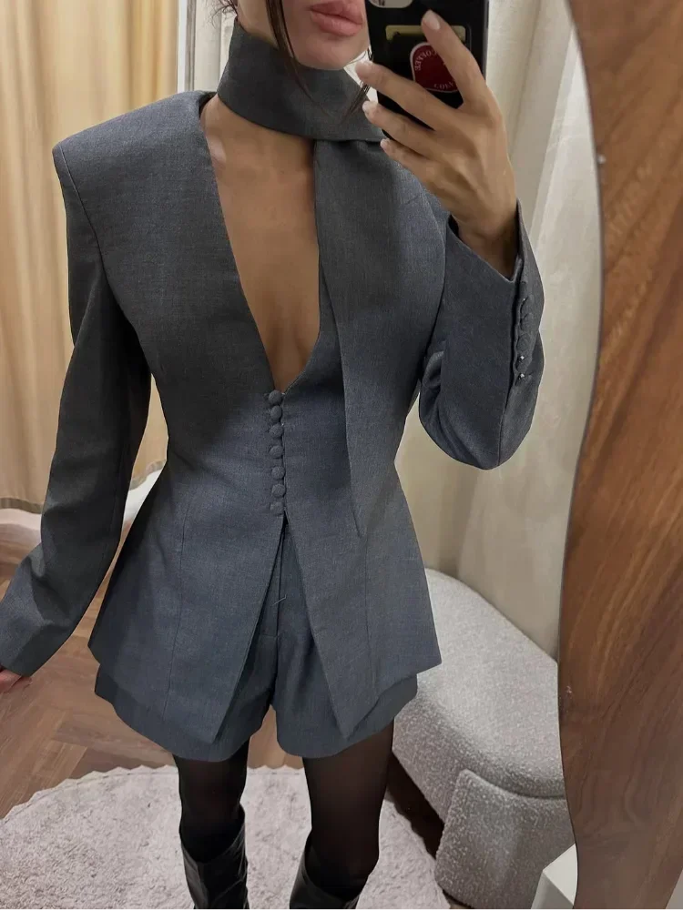 Элегантный блейзер с шарфом и воротником, короткое пальто, женская однобортная куртка с длинными рукавами и затянутой талией, 2026, женская шикарная весенняя одежда для поездок на работу
Элегантный блейзер с шарфом и воротником, короткое пальто, женская однобортная куртка с длинными рукавами и затянутой талией, 2026, женская шикарная весенняя одежда для поездок на работу