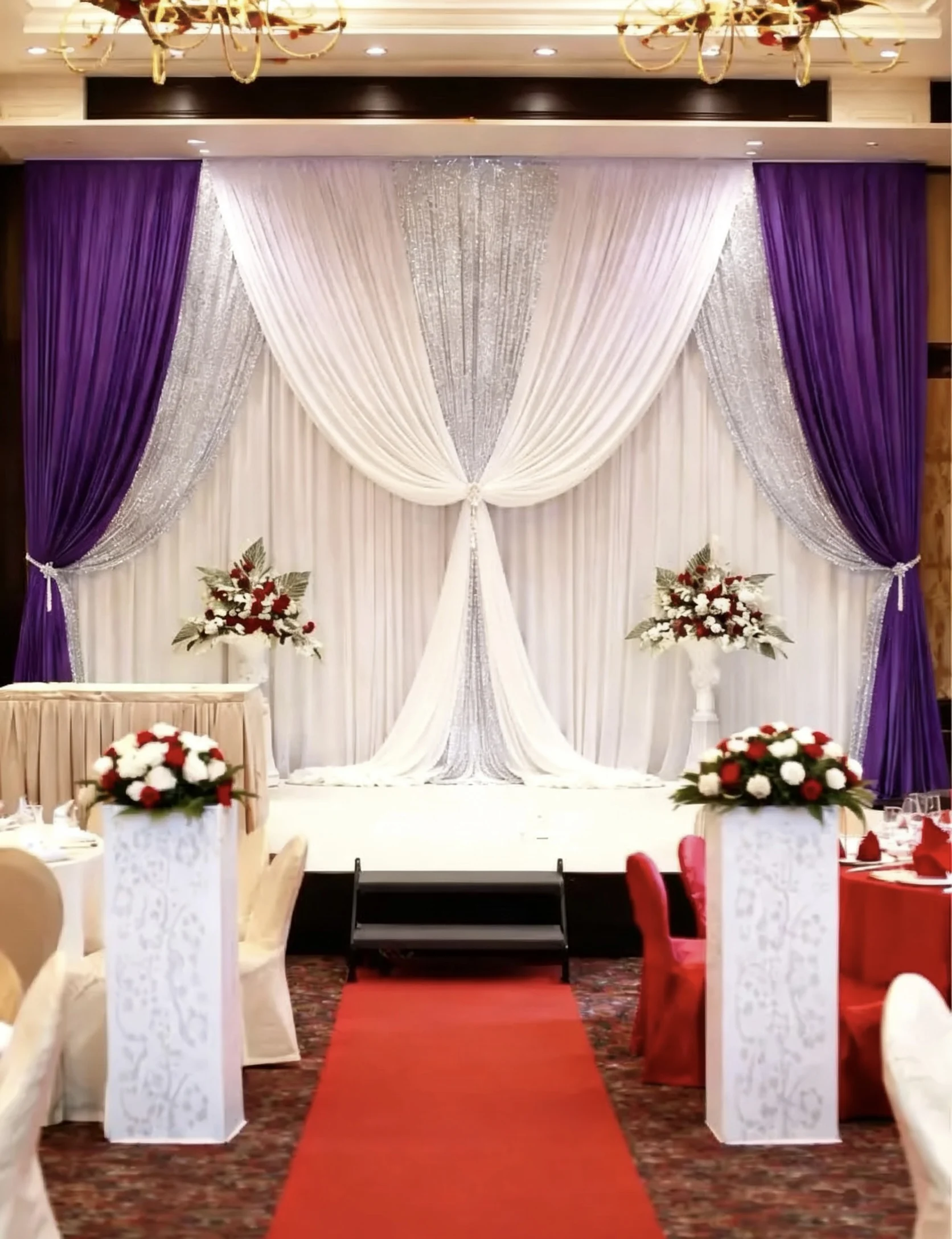 10X20ft Luxury White Wedding Backdrop Stage Curtain With Purple Swag Silver Sequins Drapes Panels Baby Shower Party Decorations
10X20ft Luxury White Wedding Backdrop Stage Curtain With Purple Swag Silver Sequins Drapes Panels Baby Shower Party Decorations