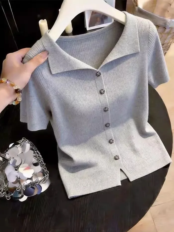 Retro Chic Women's Short Sleeve T-Shirt Collared Knitwear Versatile Stylish Summer Fashionable Top Quality Chinese Production
Retro Chic Women's Short Sleeve T-Shirt Collared Knitwear Versatile Stylish Summer Fashionable Top Quality Chinese Production