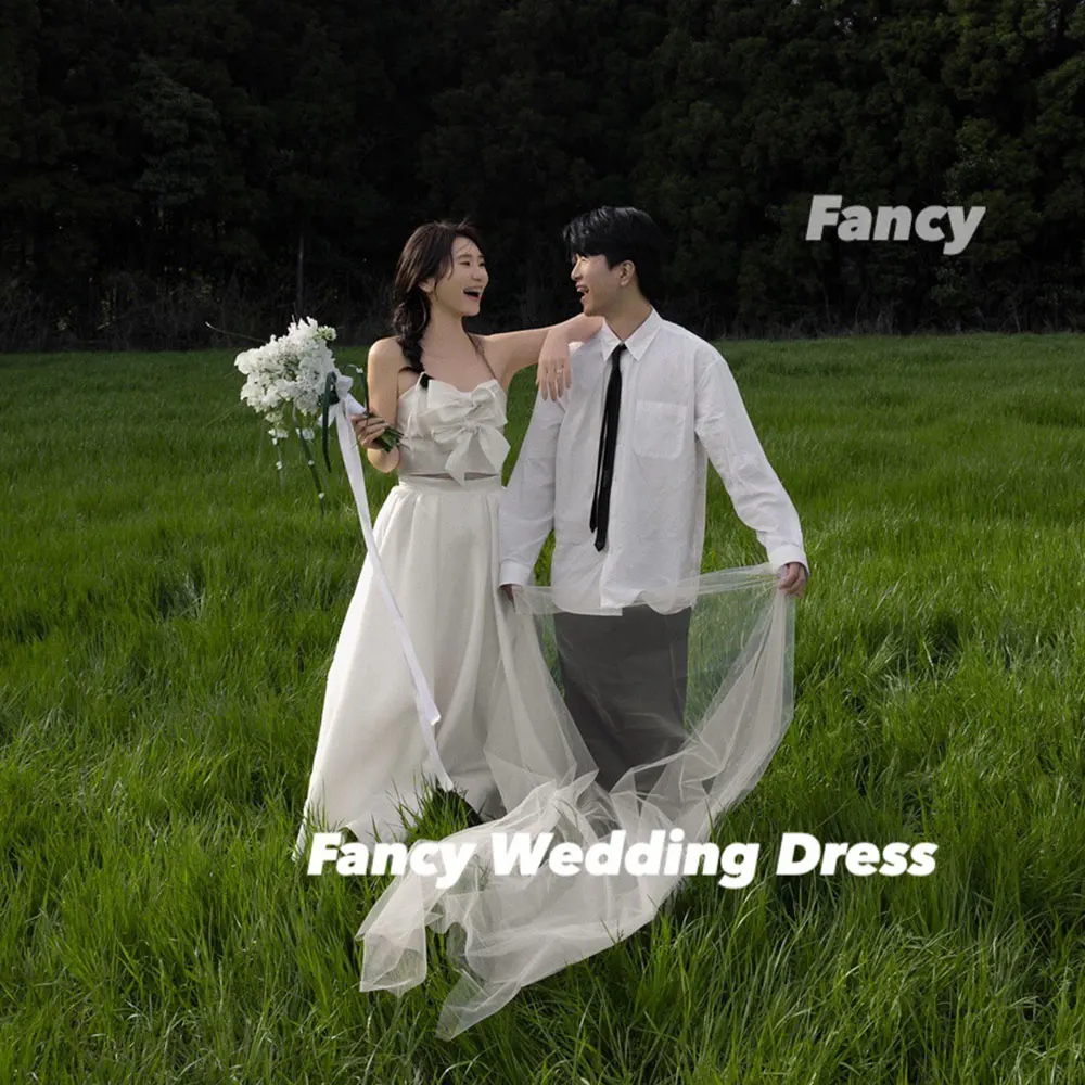Fancy High Quality Bow Wedding Dress Korea Photo Shoot A Line Soft Satin 2pcs Bridal Gown Floor Length Customized
Fancy High Quality Bow Wedding Dress Korea Photo Shoot A Line Soft Satin 2pcs Bridal Gown Floor Length Customized