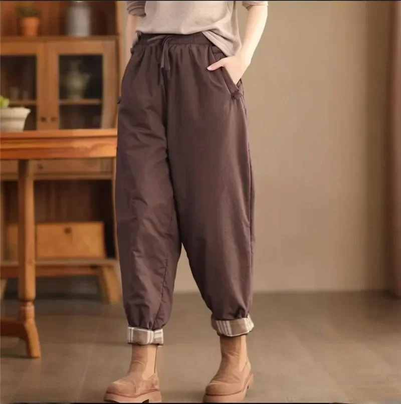 2025 New Design Lace-up Cotton Womens Pants Casual Solid Plaid Radish Pants Autumn Winter Basic Loose Warm Long Trousers
2025 New Design Lace-up Cotton Womens Pants Casual Solid Plaid Radish Pants Autumn Winter Basic Loose Warm Long Trousers