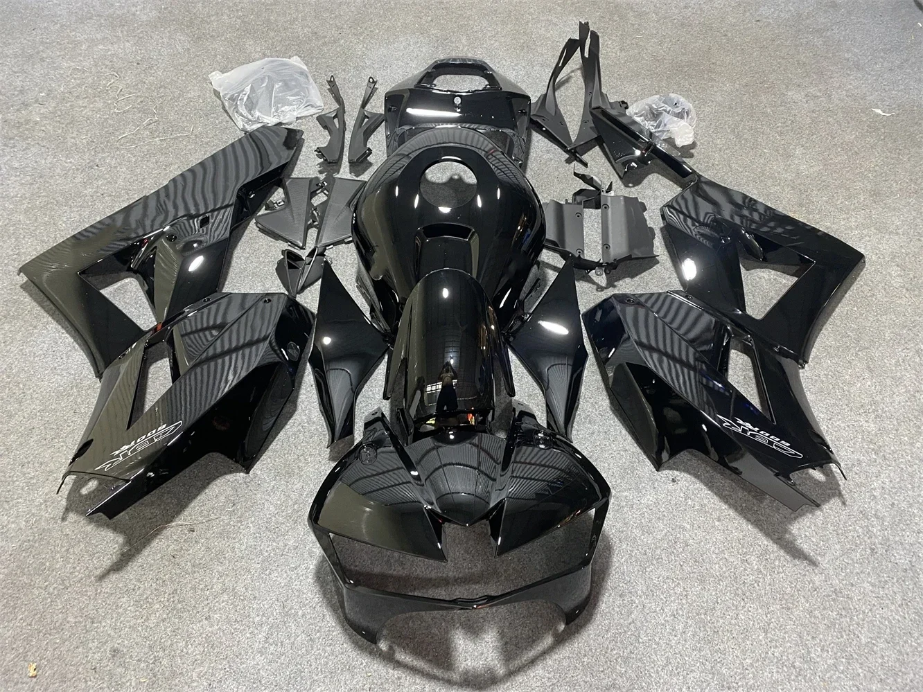 Новинка, аксессуары для мотоциклов ABS, подходит для CBR600RR F5 2013 2014 2015 2016 2017, цвет красный/синий
Новинка, аксессуары для мотоциклов ABS, подходит для CBR600RR F5 2013 2014 2015 2016 2017, цвет красный/синий