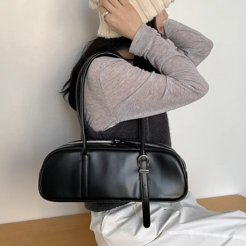 Fashion Women Leather French Sausage Bag Vintage Underarm Bag Women's High-end PU Leather Women's Handbag Single Shoulder
Fashion Women Leather French Sausage Bag Vintage Underarm Bag Women's High-end PU Leather Women's Handbag Single Shoulder