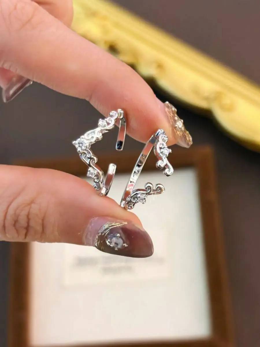 Geometric Hollow out Vintage Sle Square Diamond Ring Ele Princ Court Design Unique Index Finger Ring Staable
Geometric Hollow out Vintage Sle Square Diamond Ring Ele Princ Court Design Unique Index Finger Ring Staable