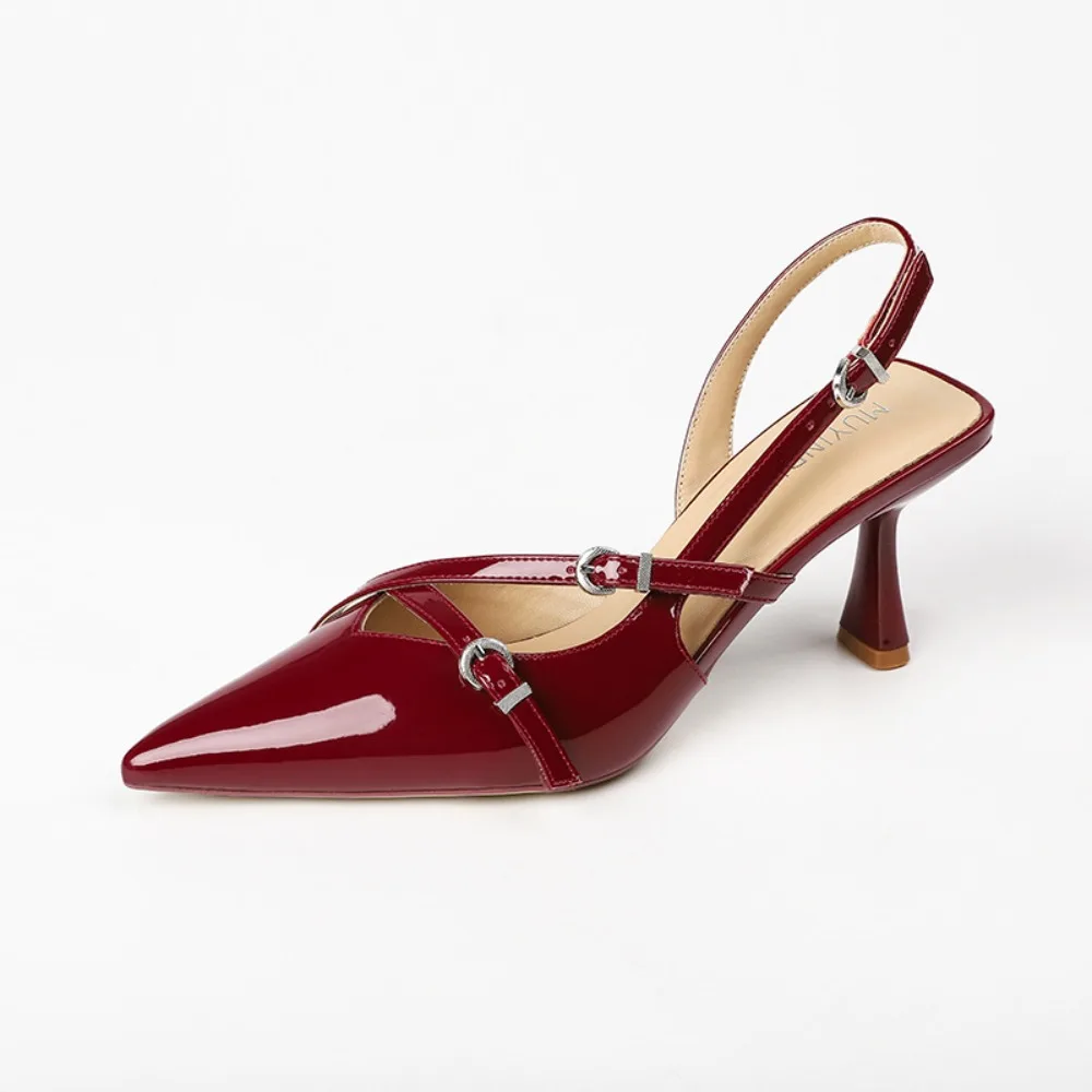 Новые офисные женские бордовые туфли из лакированной кожи с открытой пяткой, острый носок, перекрестные ремешки, две металлические пряжки, туфли на высоком каблуке-шпильке
Новые офисные женские бордовые туфли из лакированной кожи с открытой пяткой, острый носок, перекрестные ремешки, две металлические пряжки, туфли на высоком каблуке-шпильке